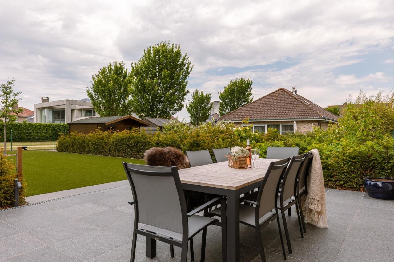 Fantastic Family Villa With Beautiful Garden Oostende Exteriör bild