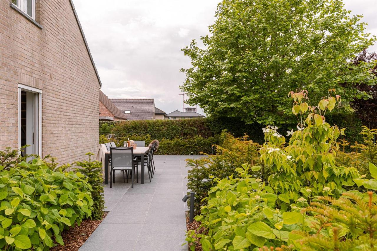 Fantastic Family Villa With Beautiful Garden Oostende Exteriör bild