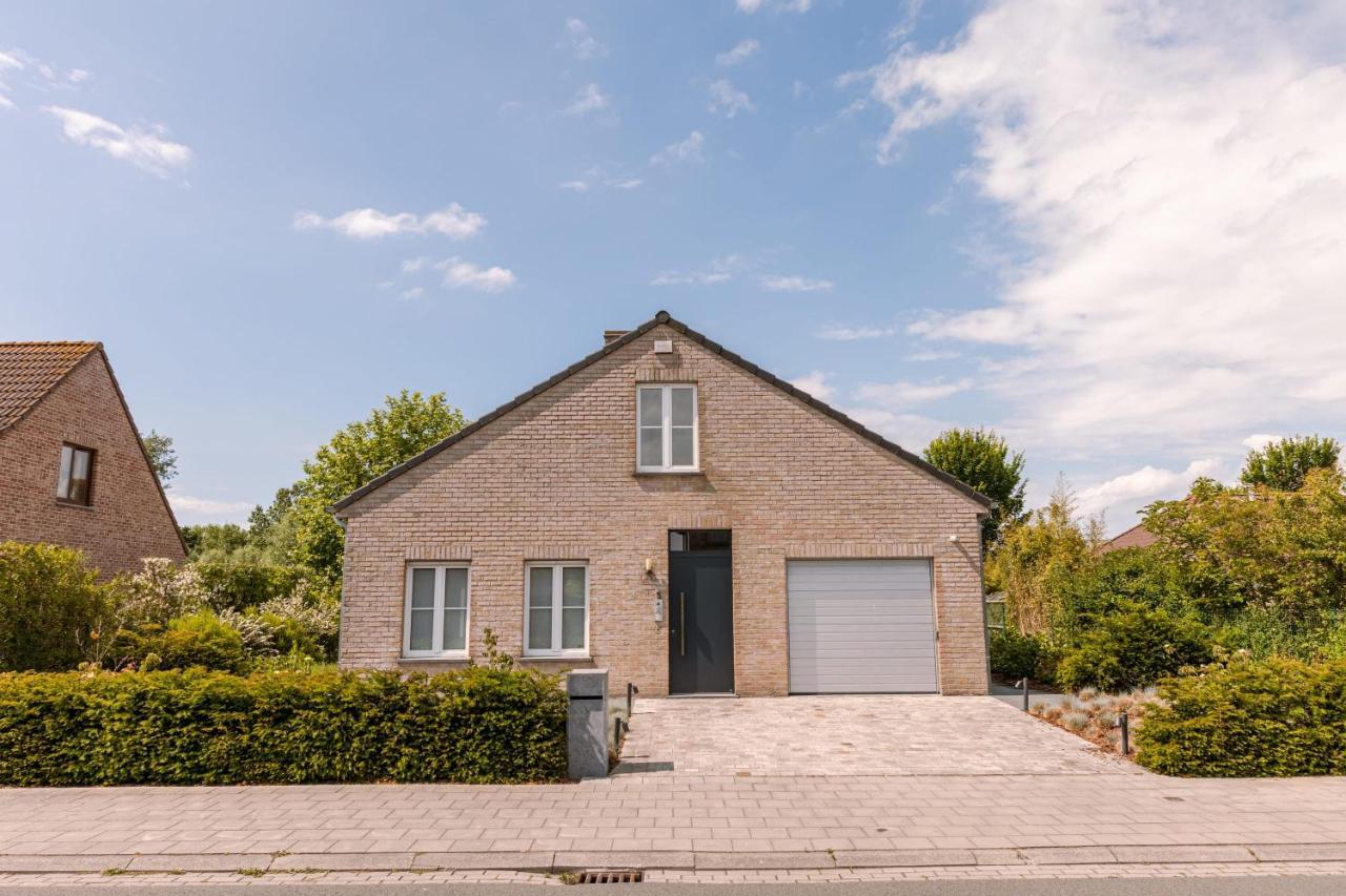 Fantastic Family Villa With Beautiful Garden Oostende Exteriör bild