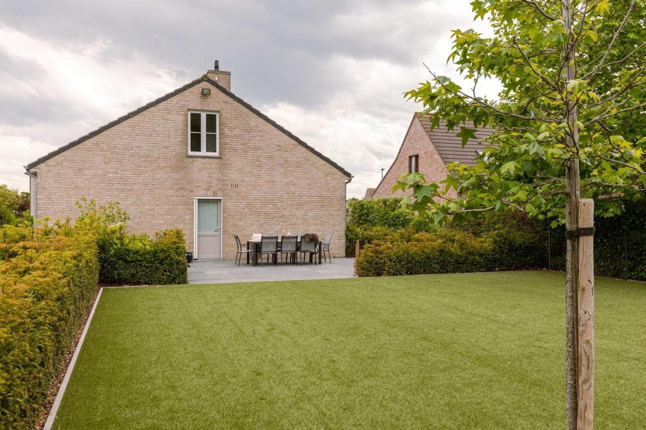 Fantastic Family Villa With Beautiful Garden Oostende Exteriör bild